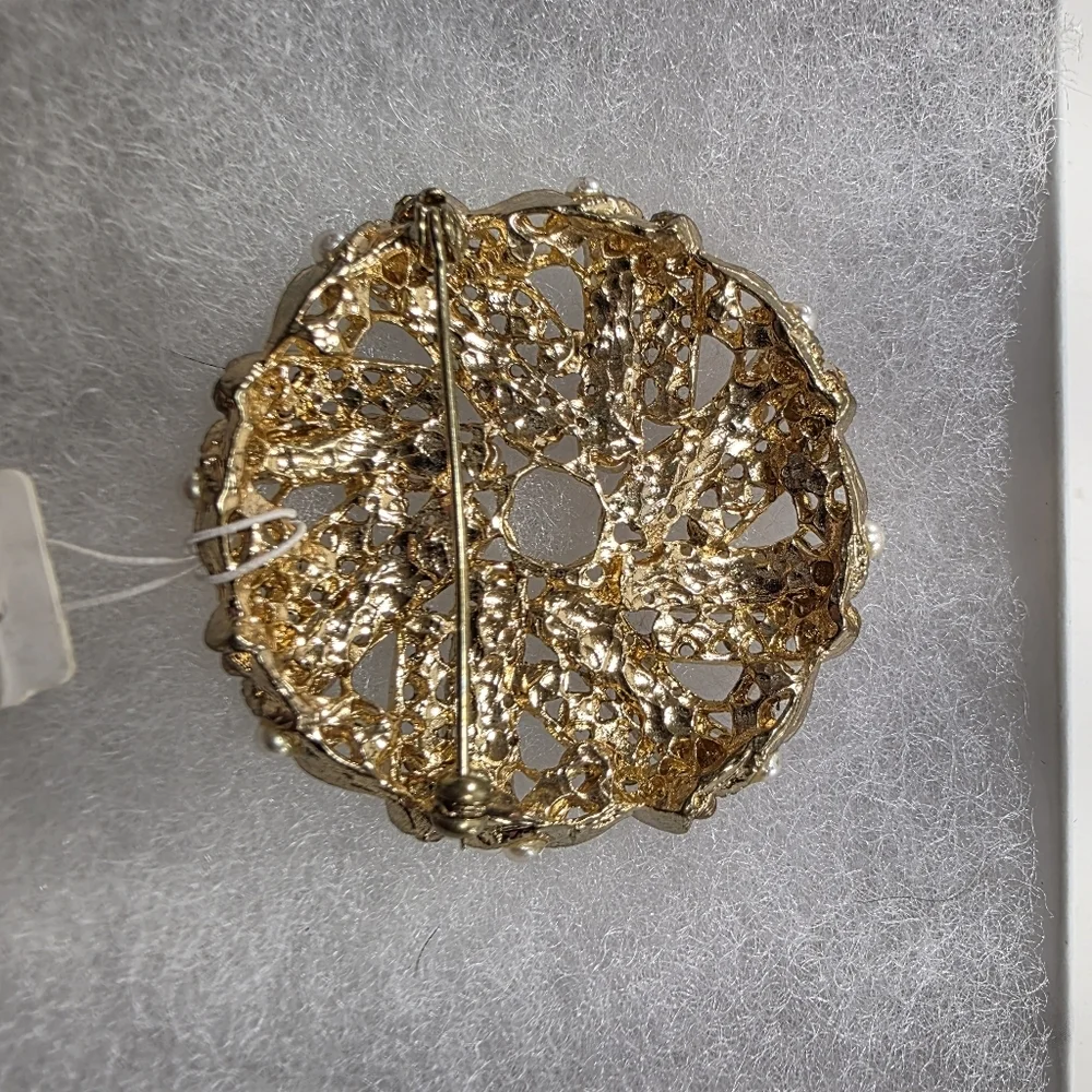 Charter Club Gold and White Pearl Swirl Brooch